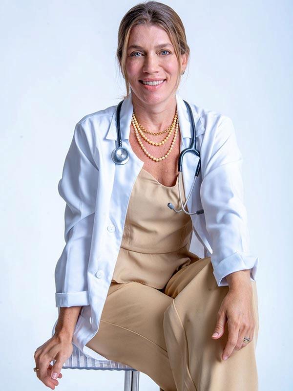 Dra. Elisa Soares - Centro Médico Jardins - Endocrinologista em Vitória - ES